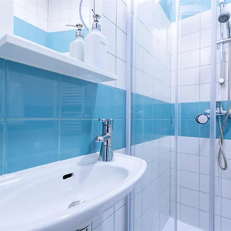 Charming In Historic Old Town Apartment