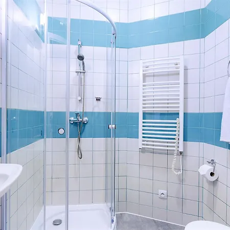 Charming In Historic Old Town Apartment *